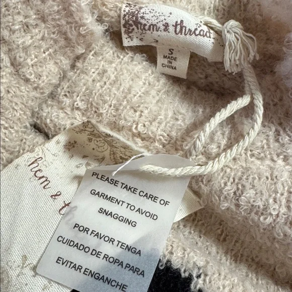 NEW Hem & Thread Cozy Heart Pattern Sweater  Cream and Black Size Small - Picture 10 of 11